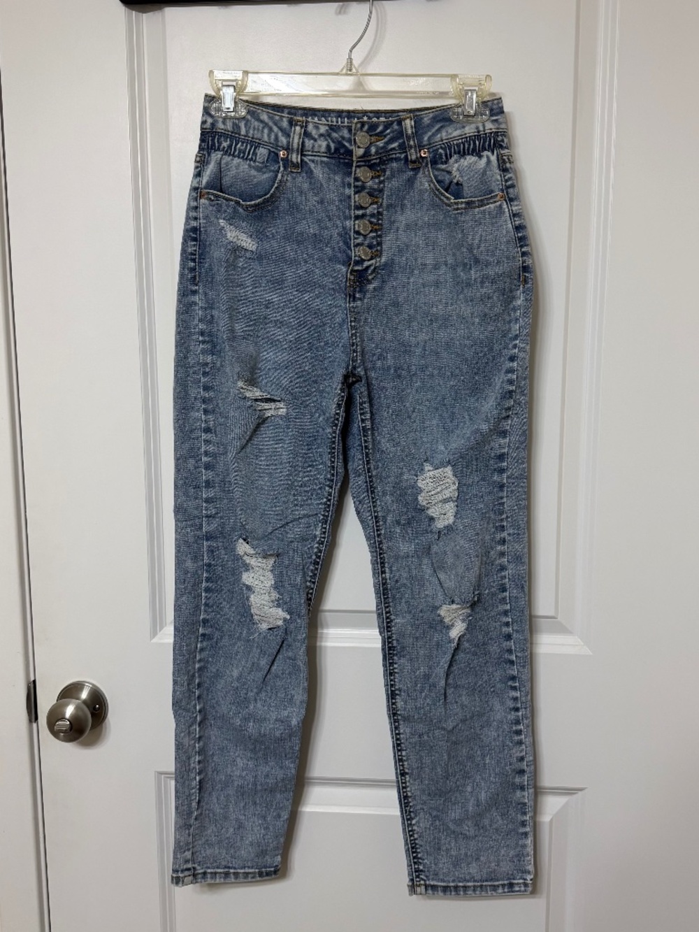 Ripped jeans